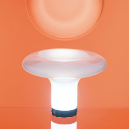 Настольный светильник Artemide Lesbo 0054010A